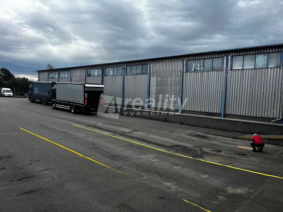 Pronájem skladového prostoru 500 m²
